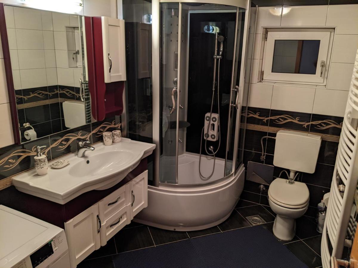 Apartmani Hrastik Біхач Екстер'єр фото