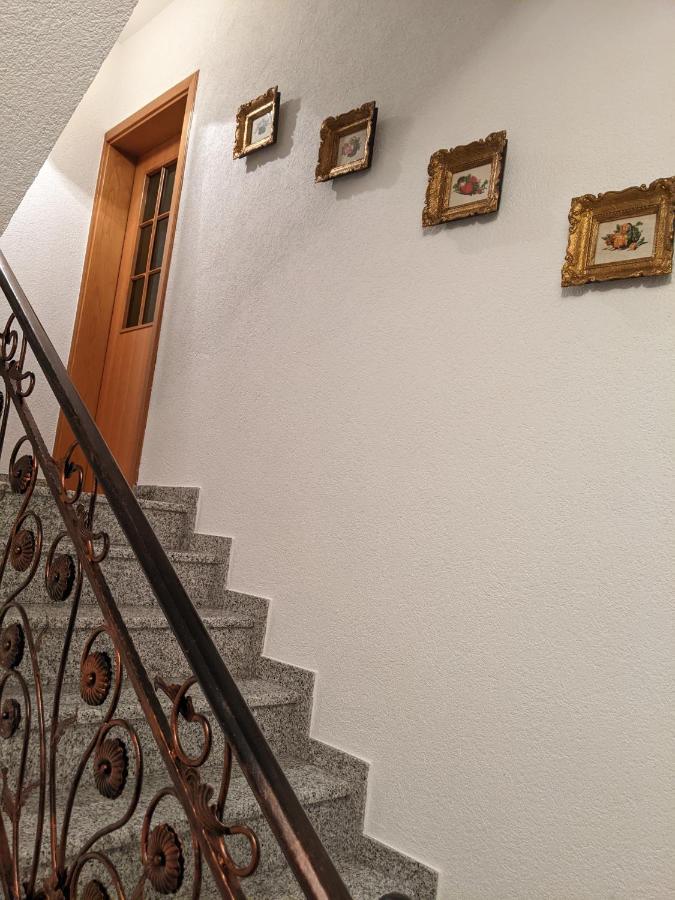 Apartmani Hrastik Біхач Екстер'єр фото