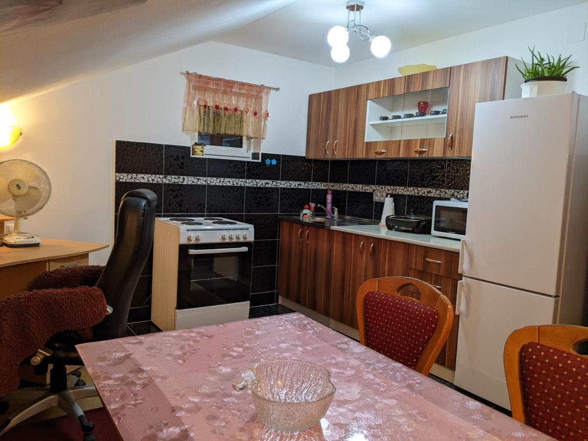 Apartmani Hrastik Біхач Екстер'єр фото