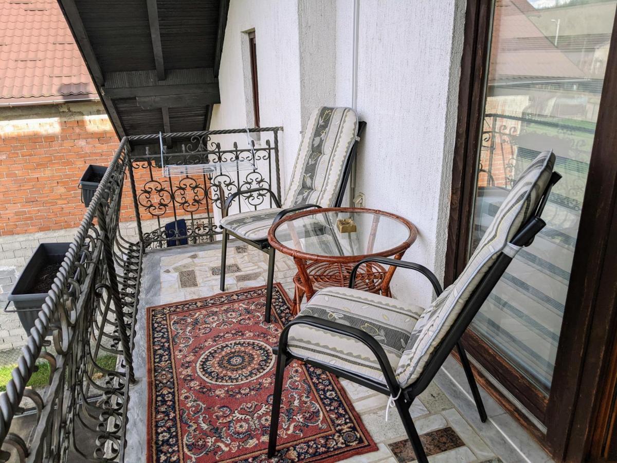 Apartmani Hrastik Біхач Екстер'єр фото
