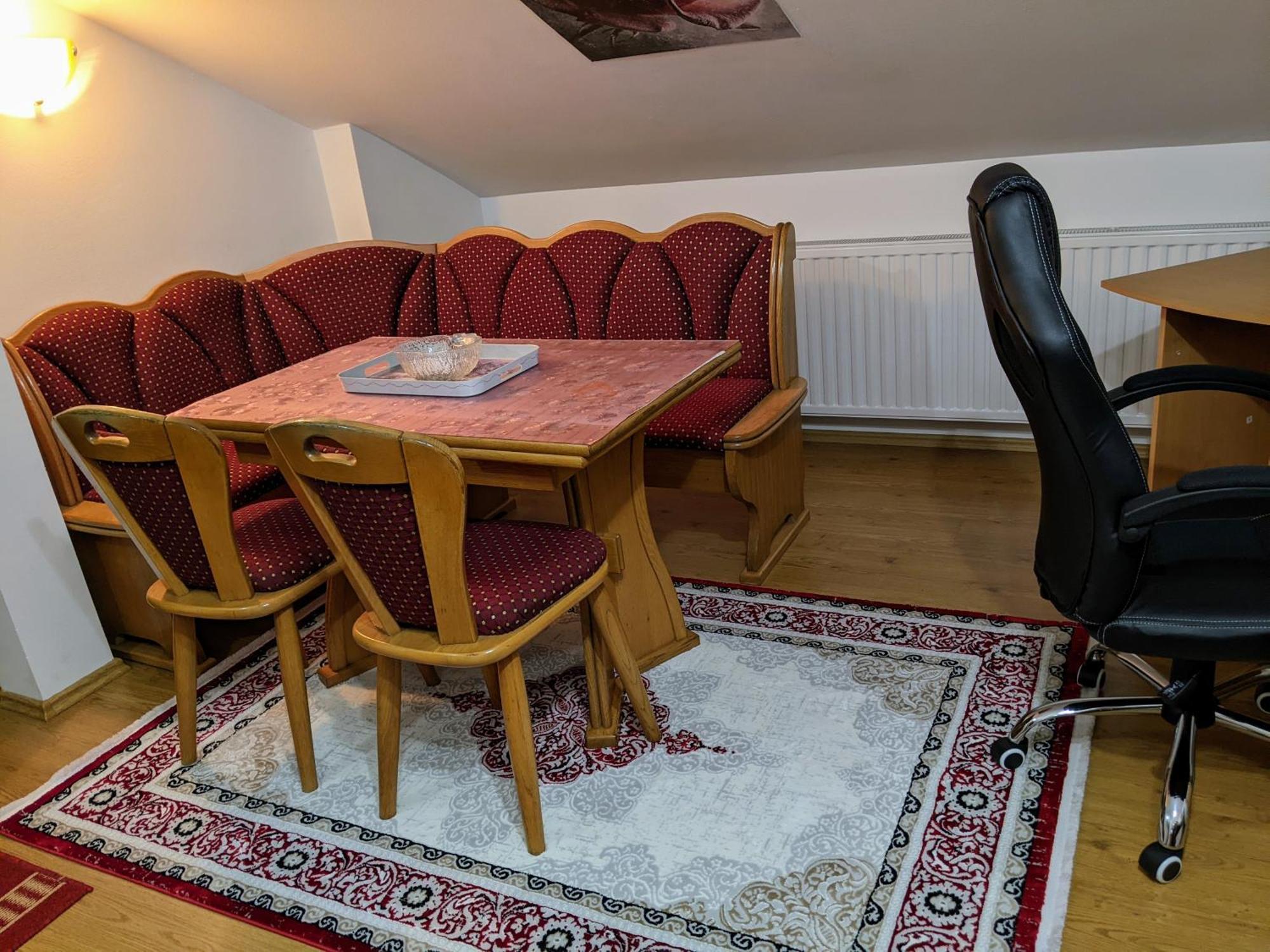 Apartmani Hrastik Біхач Екстер'єр фото